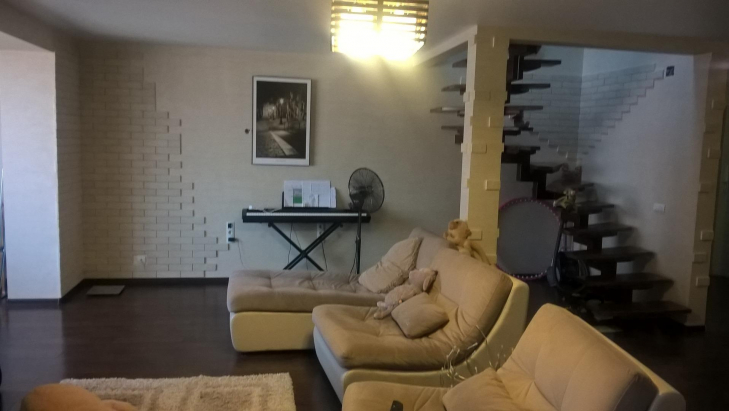 4 комн. двухуровн. кв