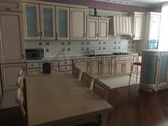 3 комн кв в р-не гост.Владикавказ