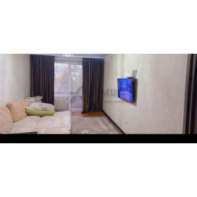 2-к. квартира, 54 м², 4/4 эт.